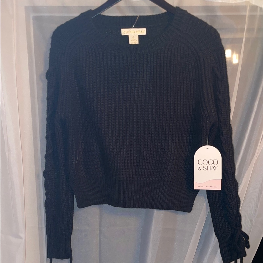 Coco & Shay Black Women's Crew Neck Sweater